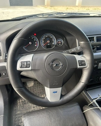 Opel Vectra cena 28000 przebieg: 295000, rok produkcji 2006 z Gołdap małe 67